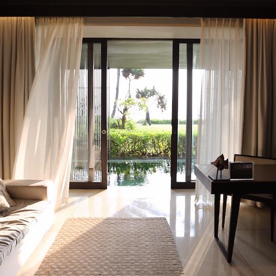 soori-bali-resort-indonesia-one-bedroom-beach-pool-villa-room-110-photo-8