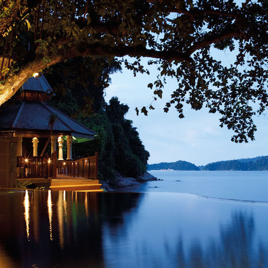 pangkor-laut-resort-malaysia-overwater-bungalows-photo-2