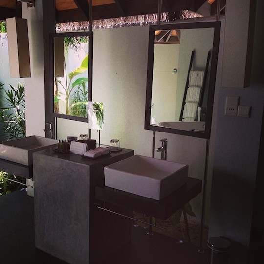 velassaru-maldives-resort-beach-villa-room-203-guest-photo-1