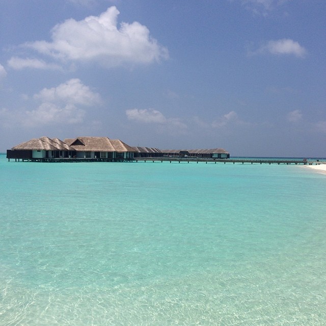 velassaru-maldives-resort-water-villa-room-405-guest-photo-10