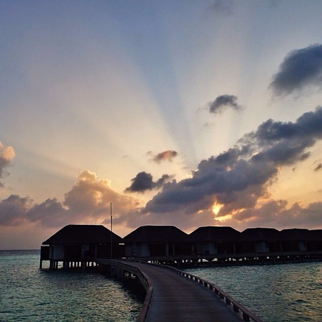 velassaru-maldives-resort-water-villa-room-405-guest-photo-12