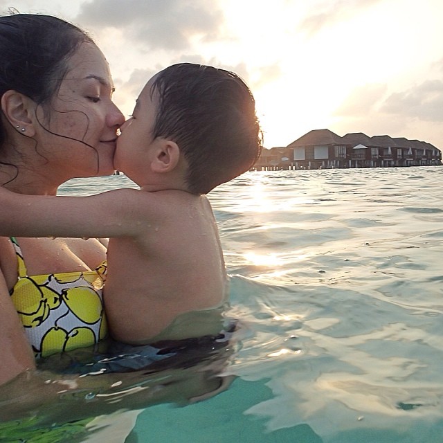 velassaru-maldives-resort-water-villa-room-405-guest-photo-14
