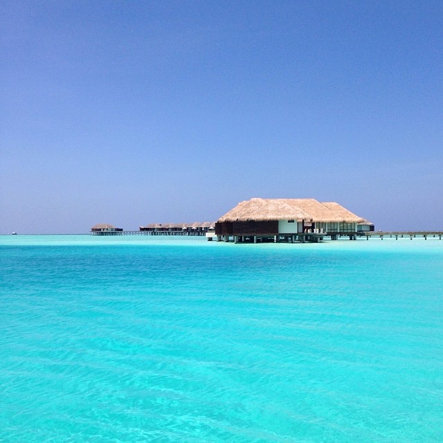 velassaru-maldives-resort-water-villa-room-406-guest-photo-2