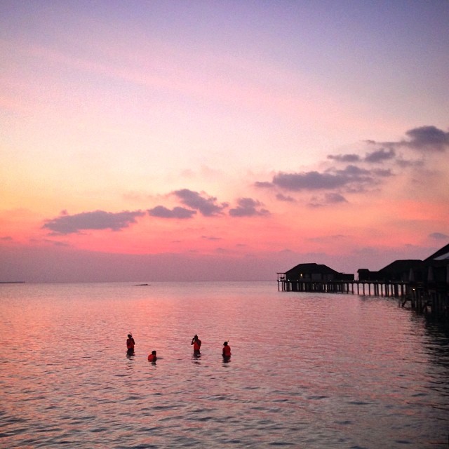 velassaru-maldives-resort-water-villa-room-406-guest-photo-5