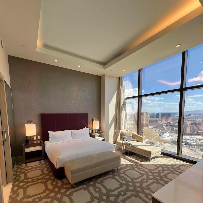 crockfords-las-vegas-hotel-strip-view-one-bedroom-suite-room-66124-photo-1