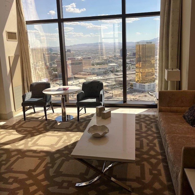 crockfords-las-vegas-hotel-strip-view-one-bedroom-suite-room-66124-photo-5