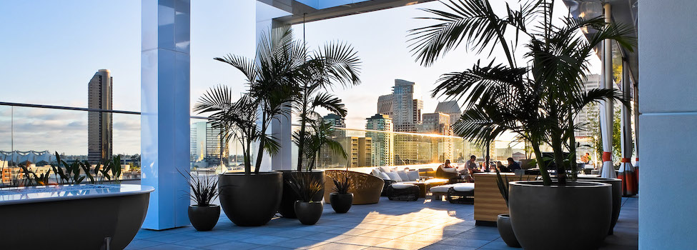 The Andaz San Diego Bar