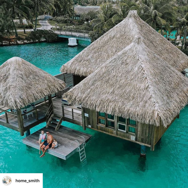 st-regis-bora-bora/rooms/img/331/st-regis-resort-bora-bora-overwater-bungalow-room-331-guest-photo-1
